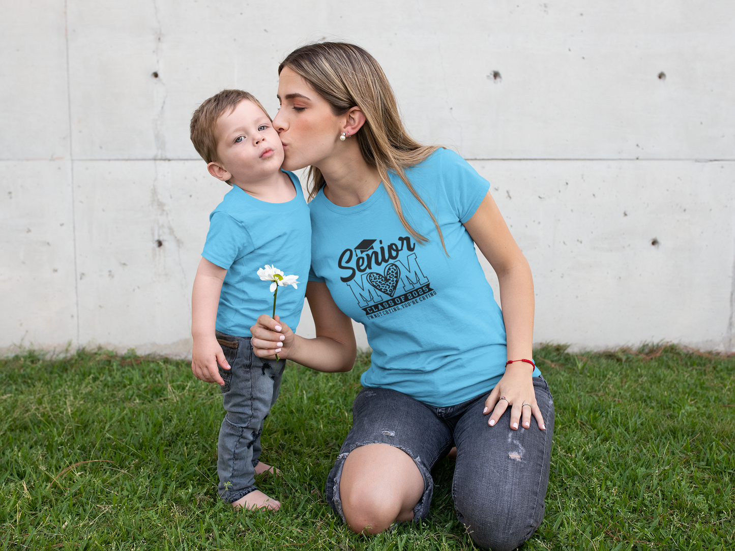 Senior Mom | Women's Classic Crew T-Shirt | Moms To Be