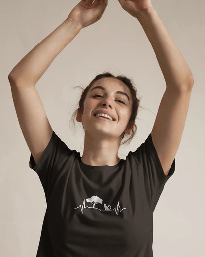 Cat And Tree | Unisex T-Shirt | Pet Lover